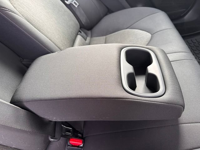 Used 2020 Toyota Camry LE FWD image 31