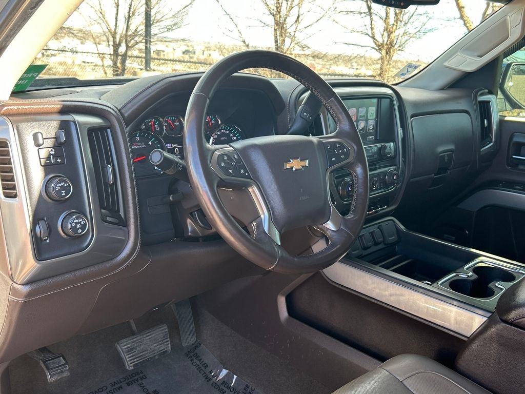 Used 2017 Chevrolet Silverado 1500 LTZ Z71 w/ LTZ Plus Package image 9