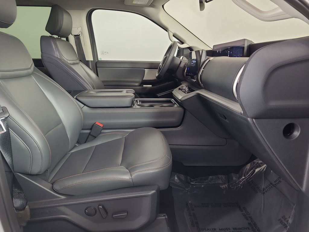 Used 2025 Ford Expedition Max Active image 22