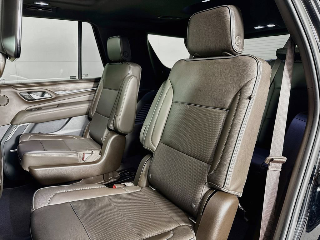 Used 2021 GMC Yukon Denali w/ Denali Premium Package RWD image 32