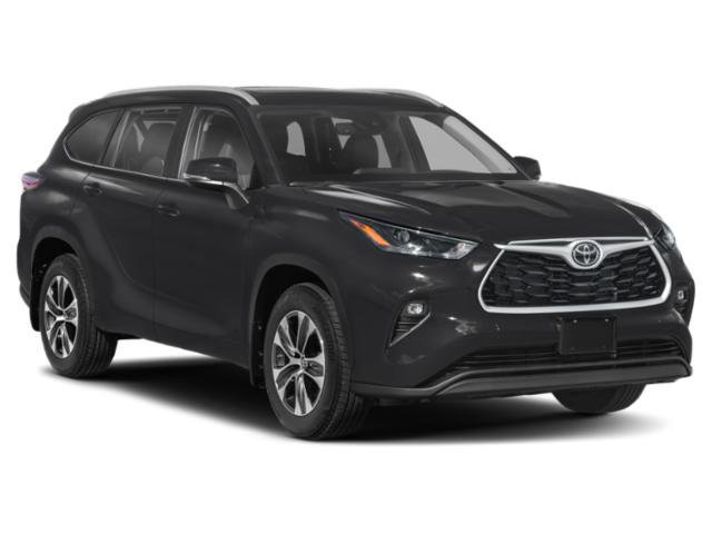 Certified 2025 Toyota Highlander XLE FWD image 6