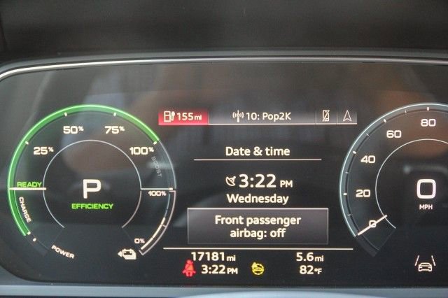 Certified 2023 Audi e-tron Premium w/ Convenience Plus Package image 24