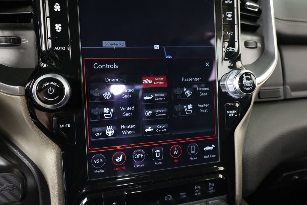 Used 2021 RAM 3500 Laramie image 36