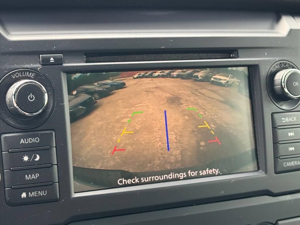 Used 2019 Nissan Titan SV w/ SV Convenience Package AWD/4WD image 25
