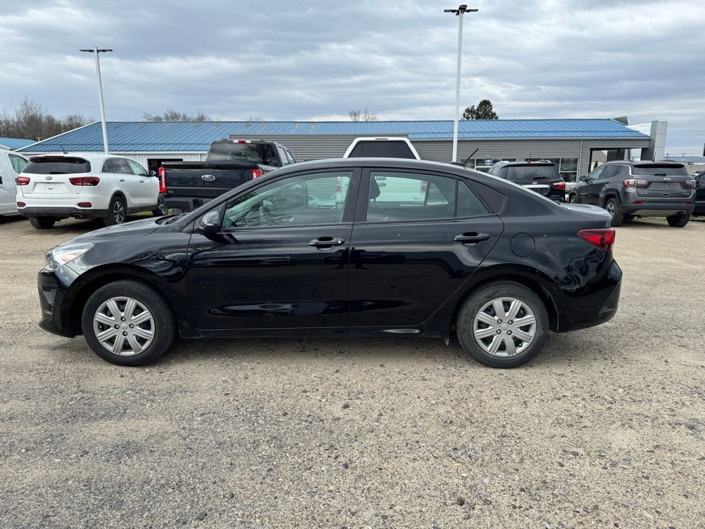 Used 2023 Kia Rio LX image 2