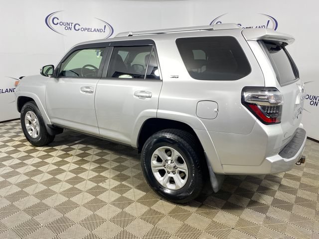 Certified 2018 Toyota 4Runner SR5 Premium AWD/4WD image 4