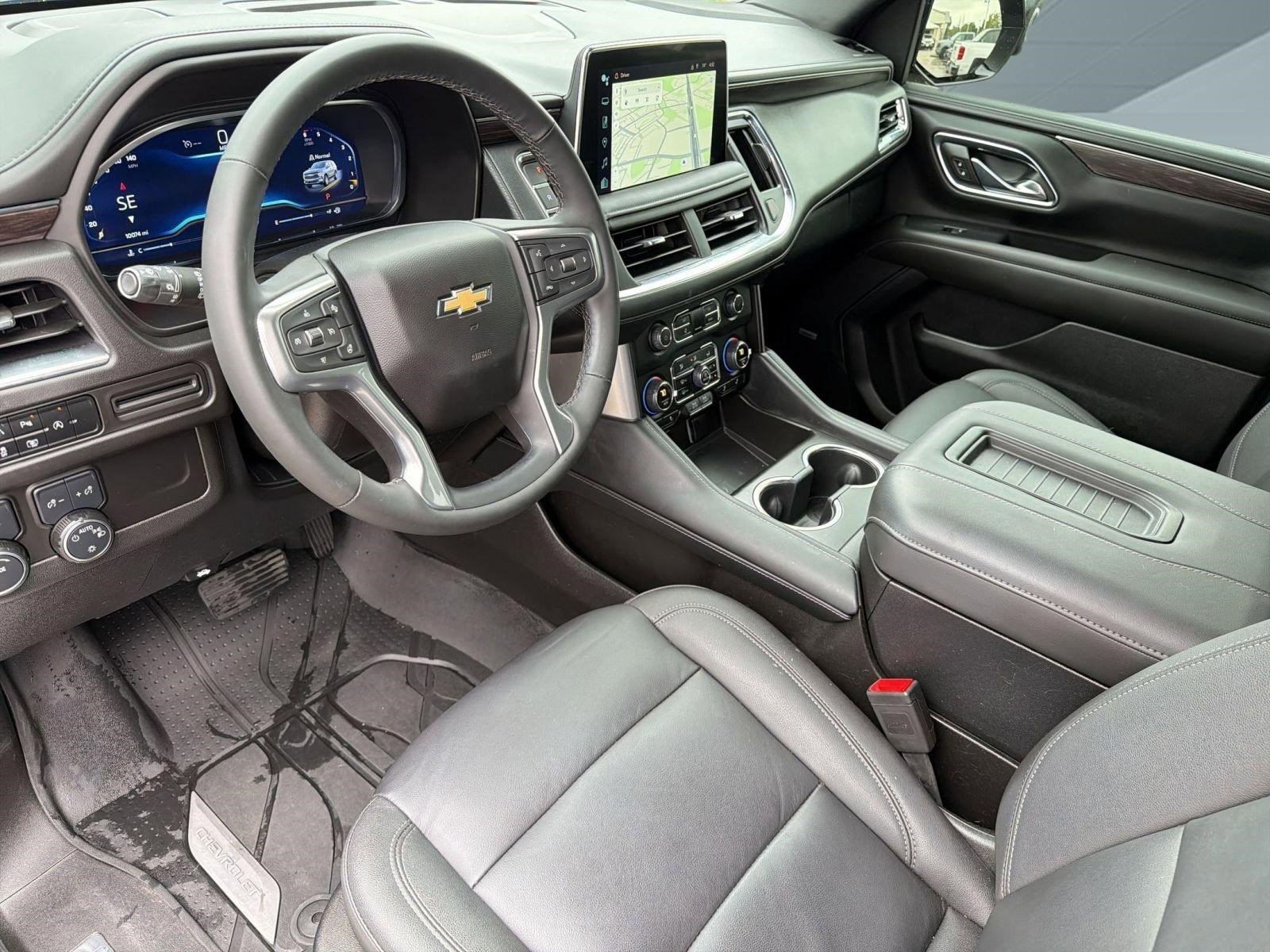 Used 2024 Chevrolet Tahoe LT w/ Luxury Package RWD image 4