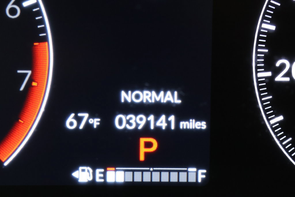 Used 2025 Honda Pilot EX-L image 13