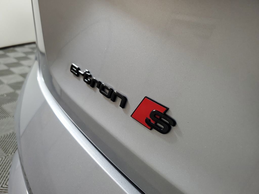 Used 2023 Audi e-tron S Premium Plus w/ Black Optic Package AWD/4WD image 7