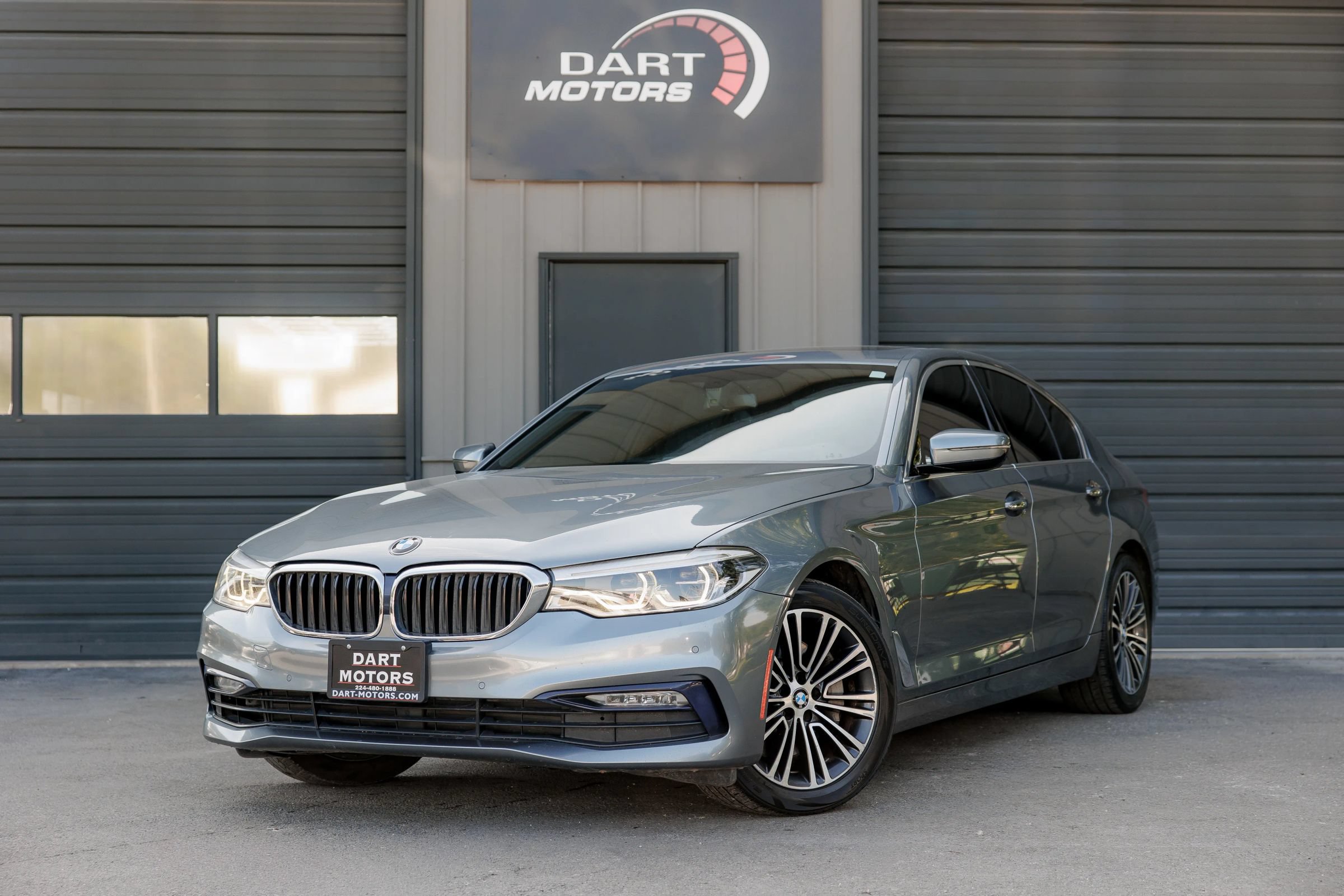 Used 2017 BMW 540i xDrive AWD/4WD image 3