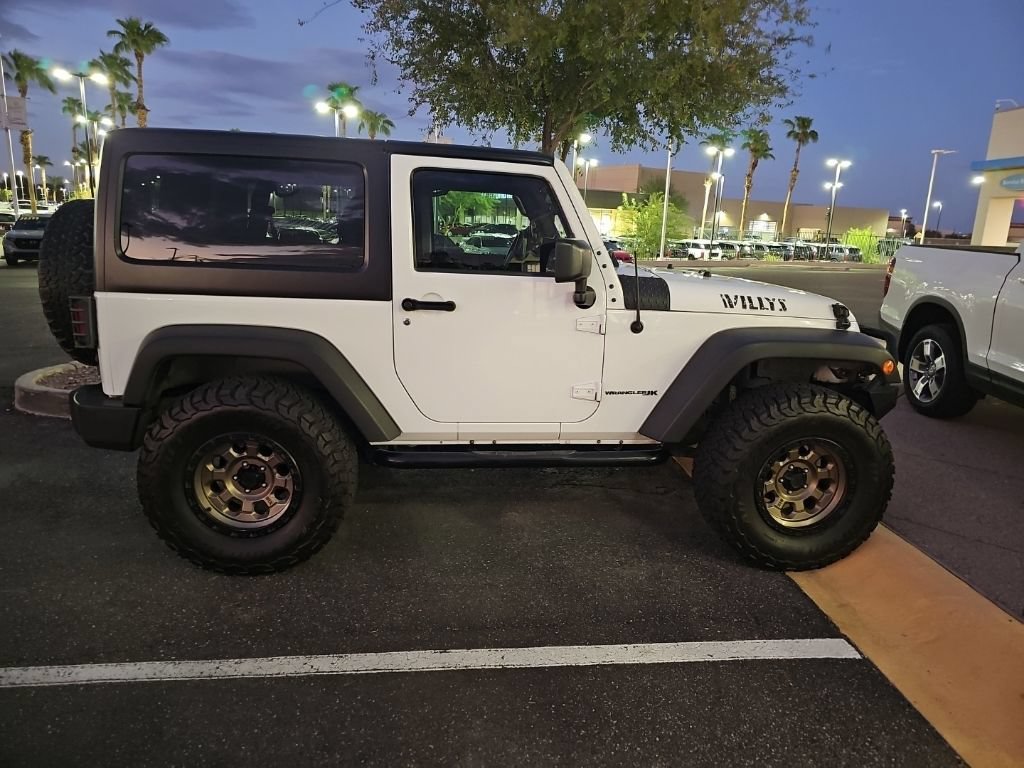 Used 2018 Jeep Wrangler Sport AWD/4WD image 5