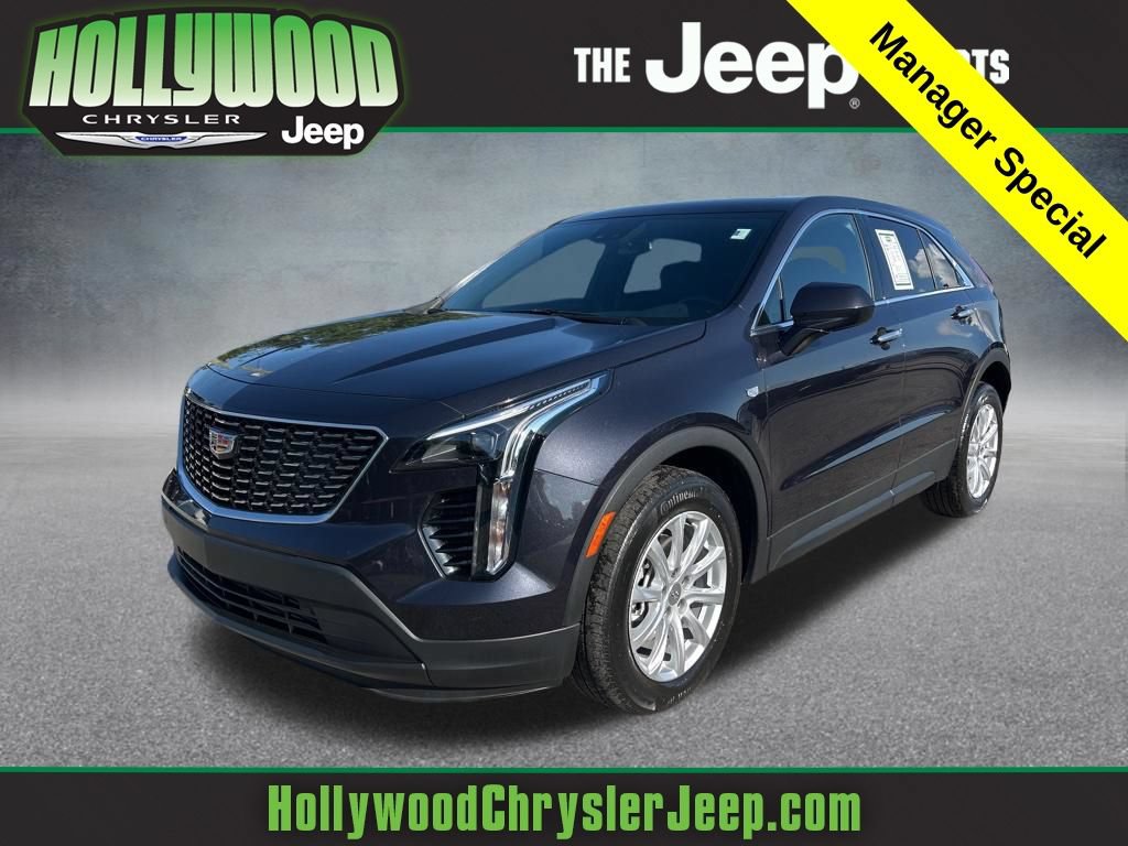 Used 2023 Cadillac XT4 Luxury w/ Cold Weather Package