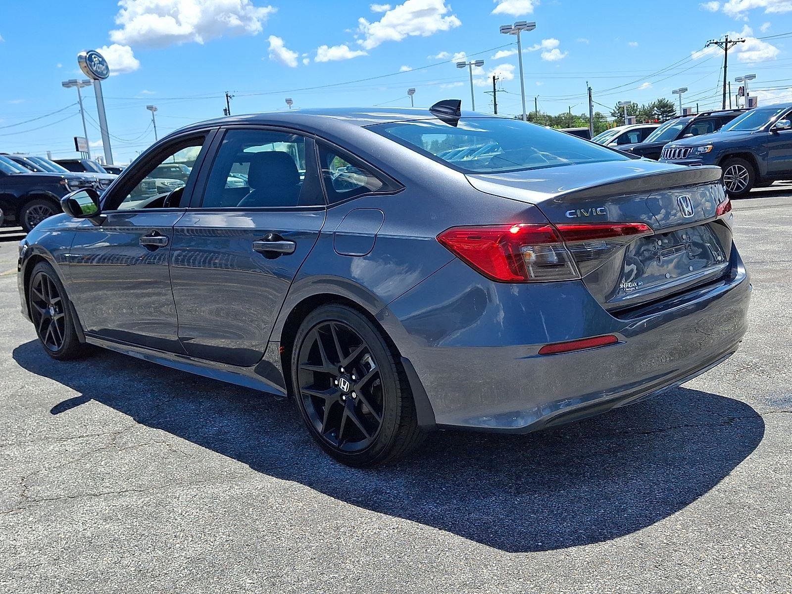 Used 2024 Honda Civic Sport image 4