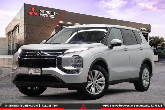 New 2026 Mitsubishi Outlander ES AWD/4WD image 1