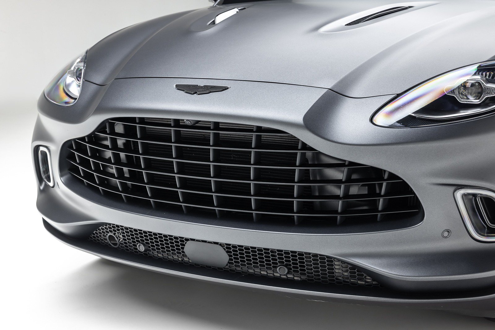 Used 2022 Aston Martin DBX AWD/4WD image 18