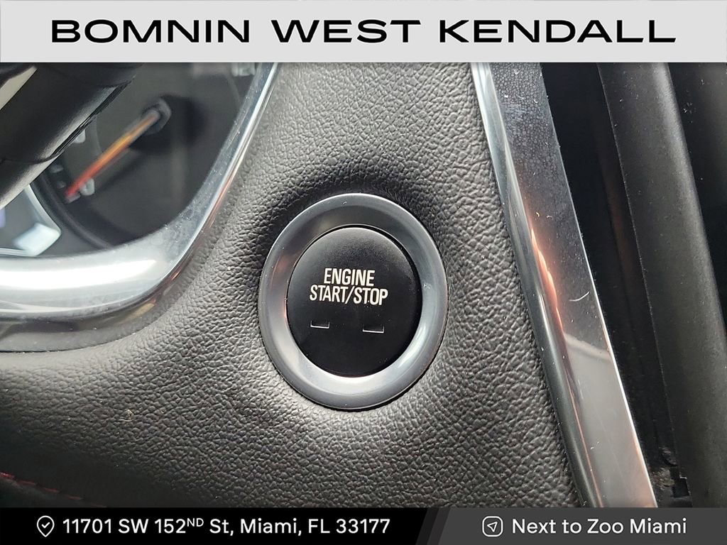 Used 2023 Chevrolet Traverse RS image 19