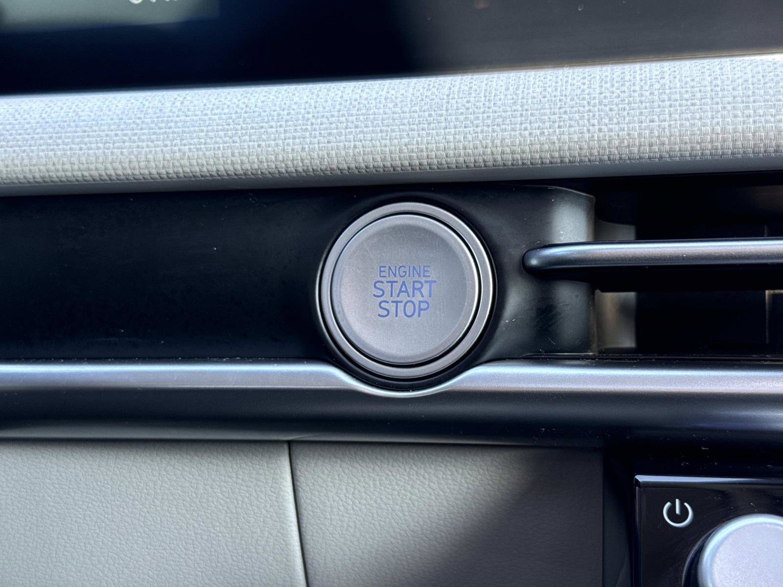 Used 2025 Hyundai Tucson SEL image 14