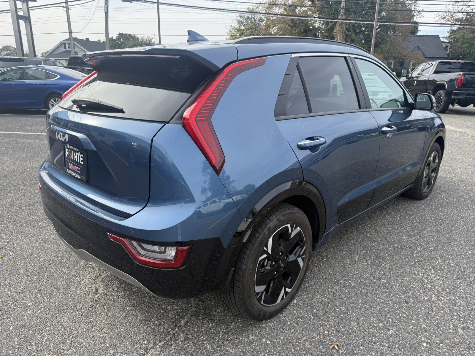 Used 2023 Kia Niro Wave FWD image 3