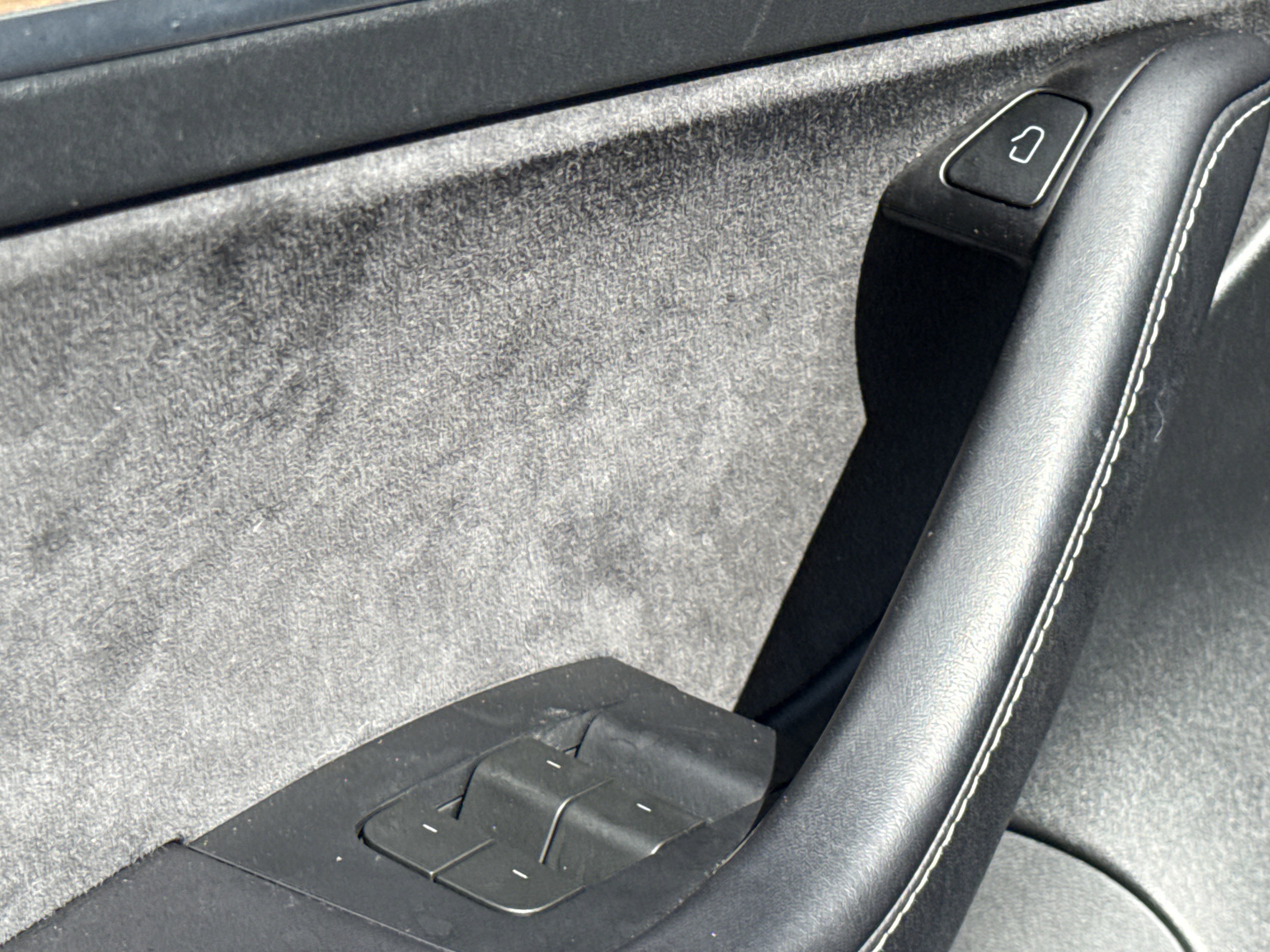 Used 2023 Tesla Model 3 Standard Range image 14