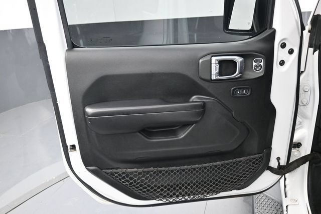 Used 2018 Jeep Wrangler Unlimited Rubicon AWD/4WD image 16