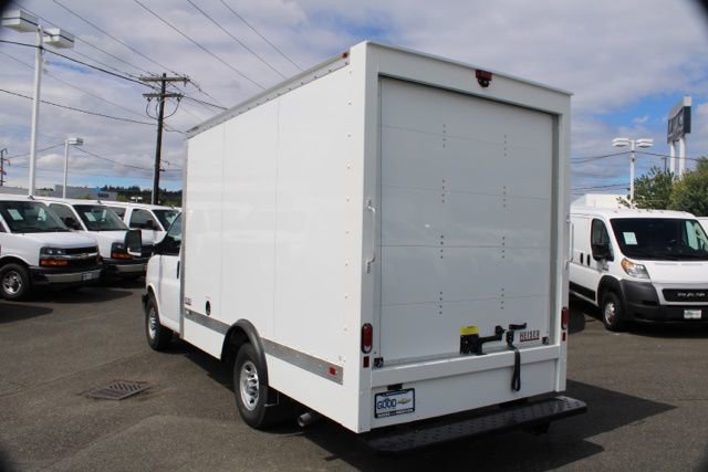 Used 2024 Chevrolet Express 3500 w/ Power Convenience Package image 5