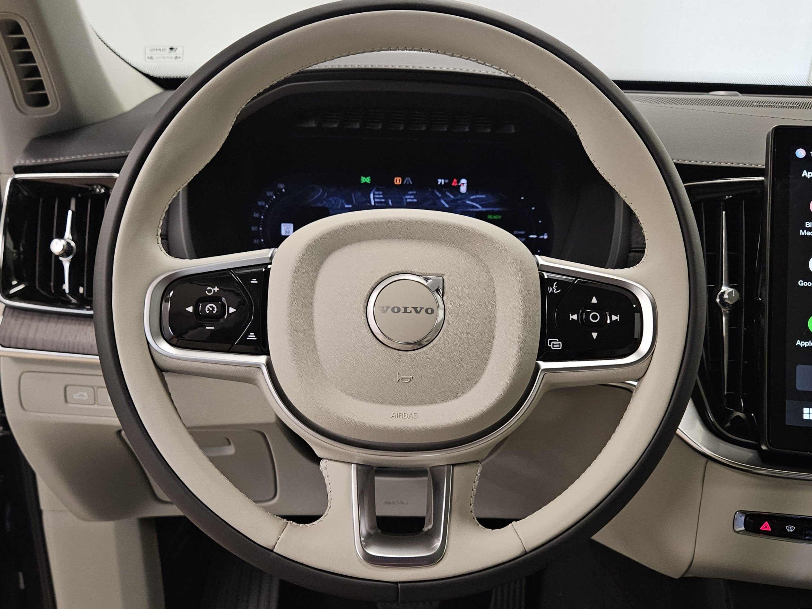New 2026 Volvo XC90 T8 Ultra w/ Protection Package Premier AWD/4WD image 45