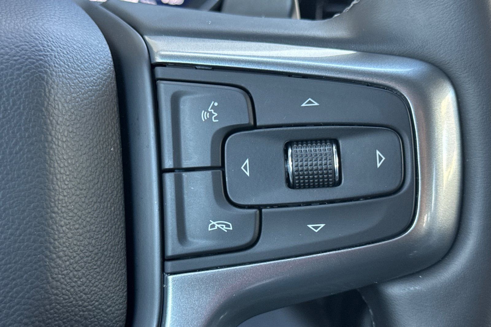 Certified 2025 Chevrolet Silverado 1500 RST w/ Convenience Package II image 28