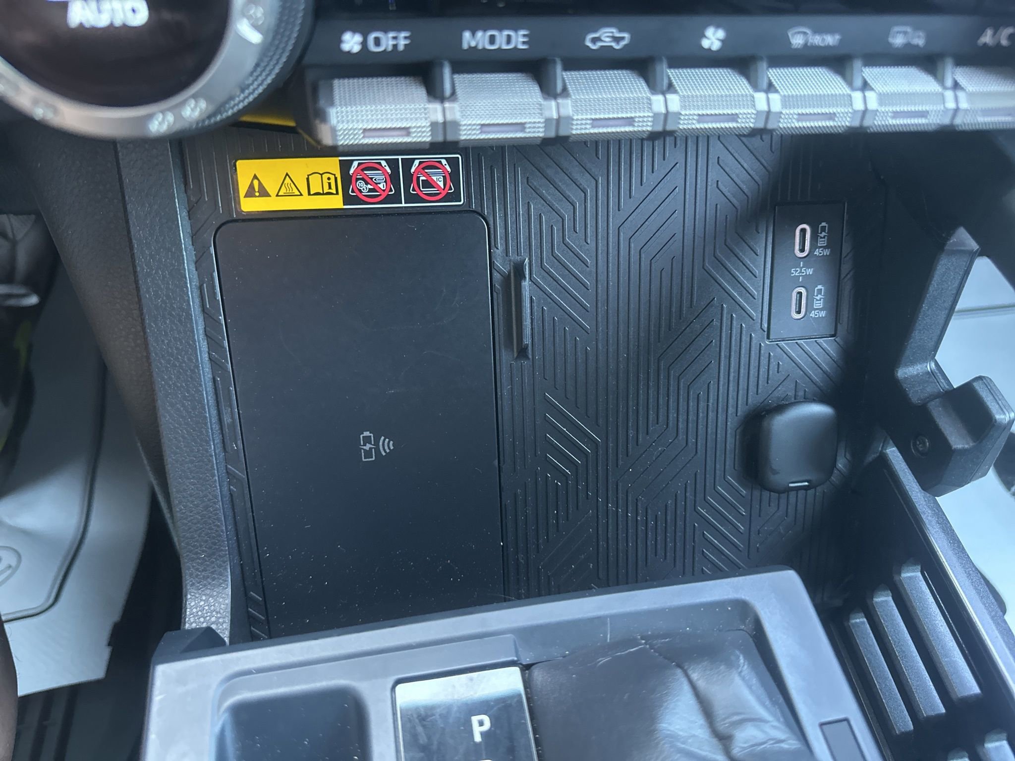 Used 2024 Toyota Tacoma TRD Sport w/ TRD Sport Premium Package AWD/4WD image 39