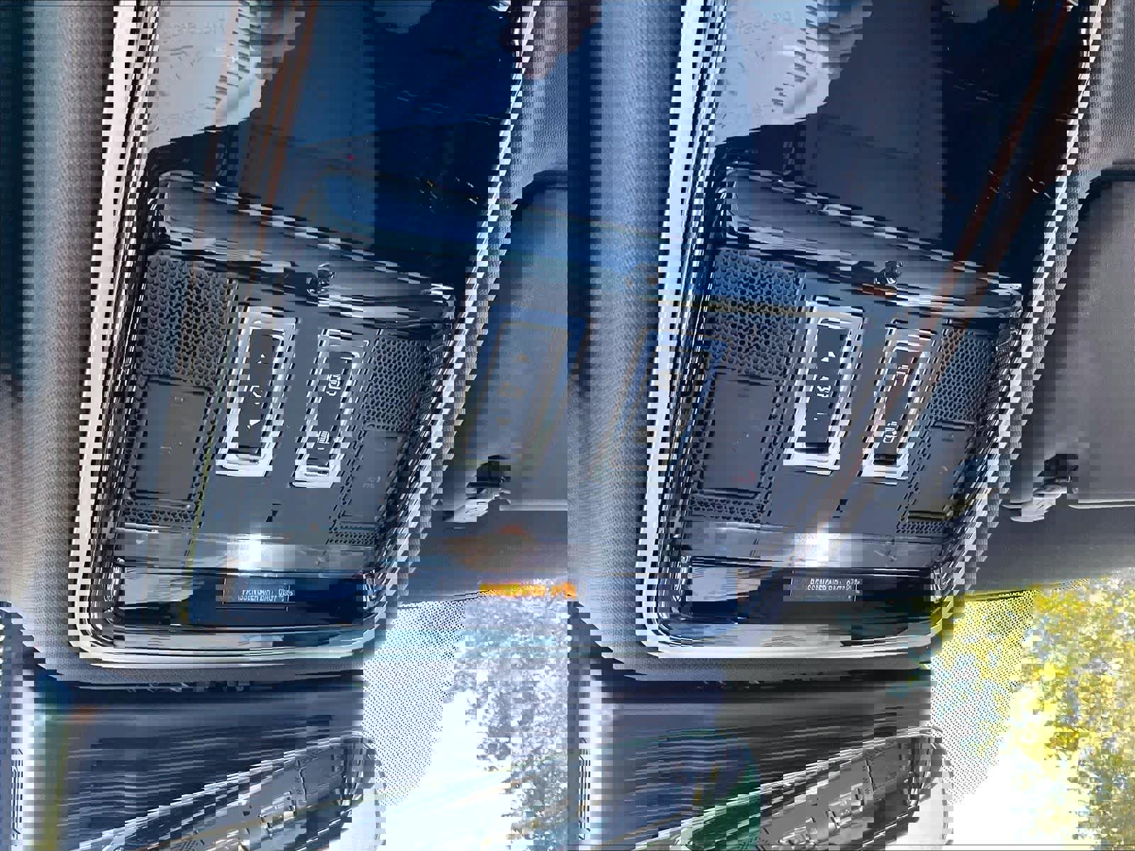 Used 2026 Land Rover Range Rover Velar S image 38