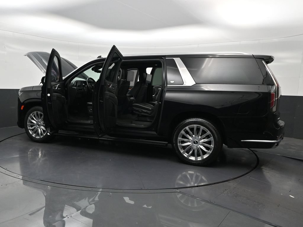 Used 2021 Cadillac Escalade ESV Premium Luxury w/ Driver Assist Tech Package RWD image 36