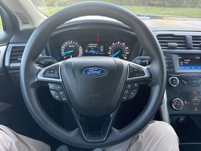 Used 2019 Ford Fusion S image 16