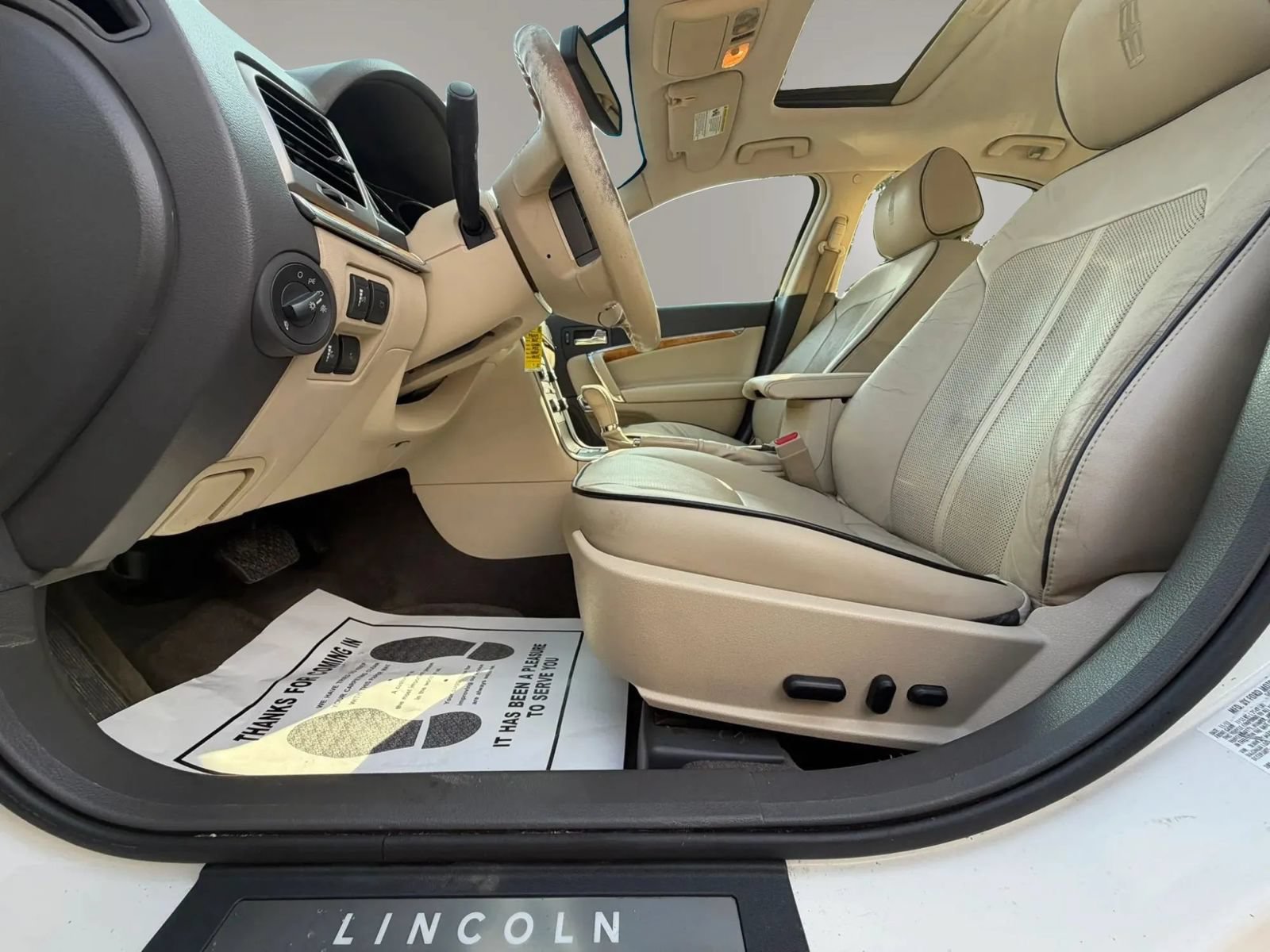 Used 2012 Lincoln MKZ FWD image 10