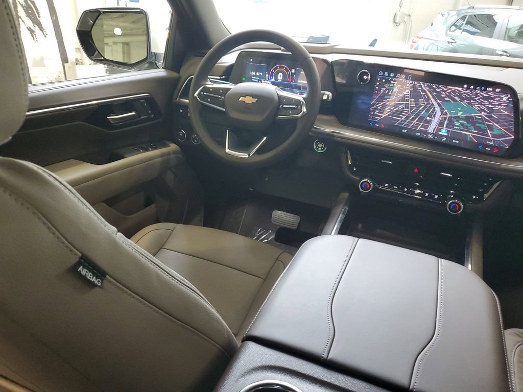 New 2026 Chevrolet Suburban LS image 10