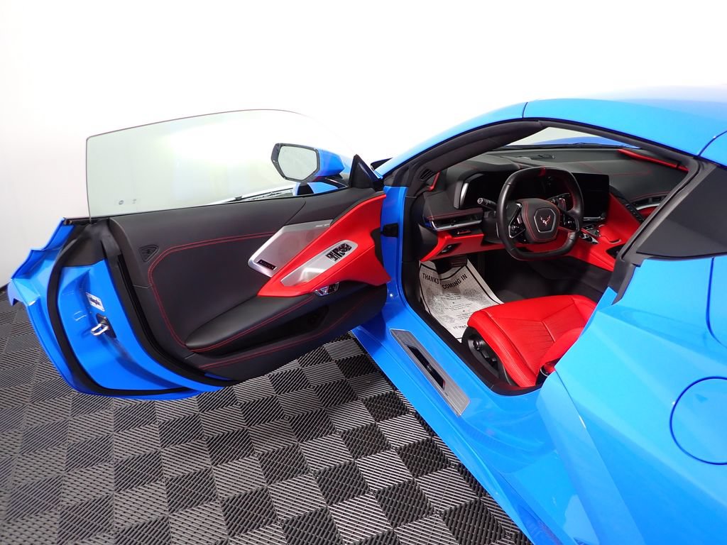 Used 2022 Chevrolet Corvette Stingray Premium Cpe w/ Z51 Performance Package RWD image 19