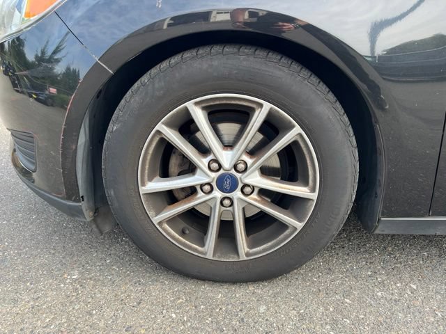 Used 2015 Ford Focus SE FWD image 10