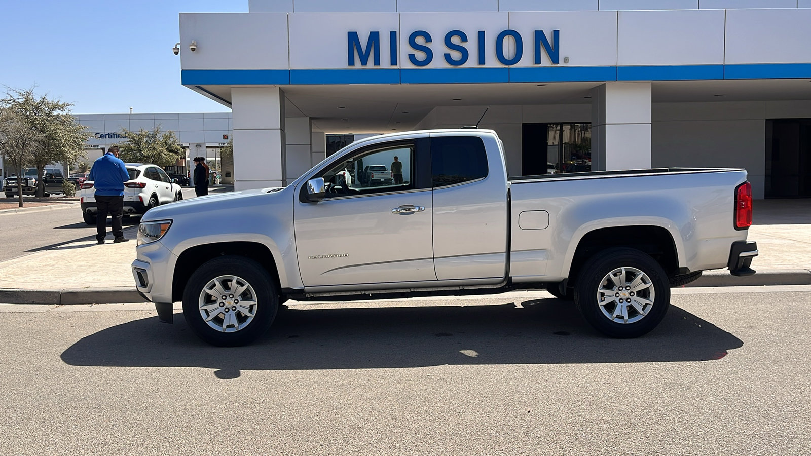 Used 2022 Chevrolet Colorado LT w/ Fleet Safety Package image 4