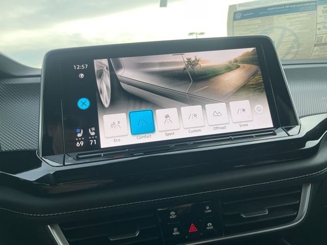 New 2026 Volkswagen Atlas Cross Sport SEL R-Line image 19