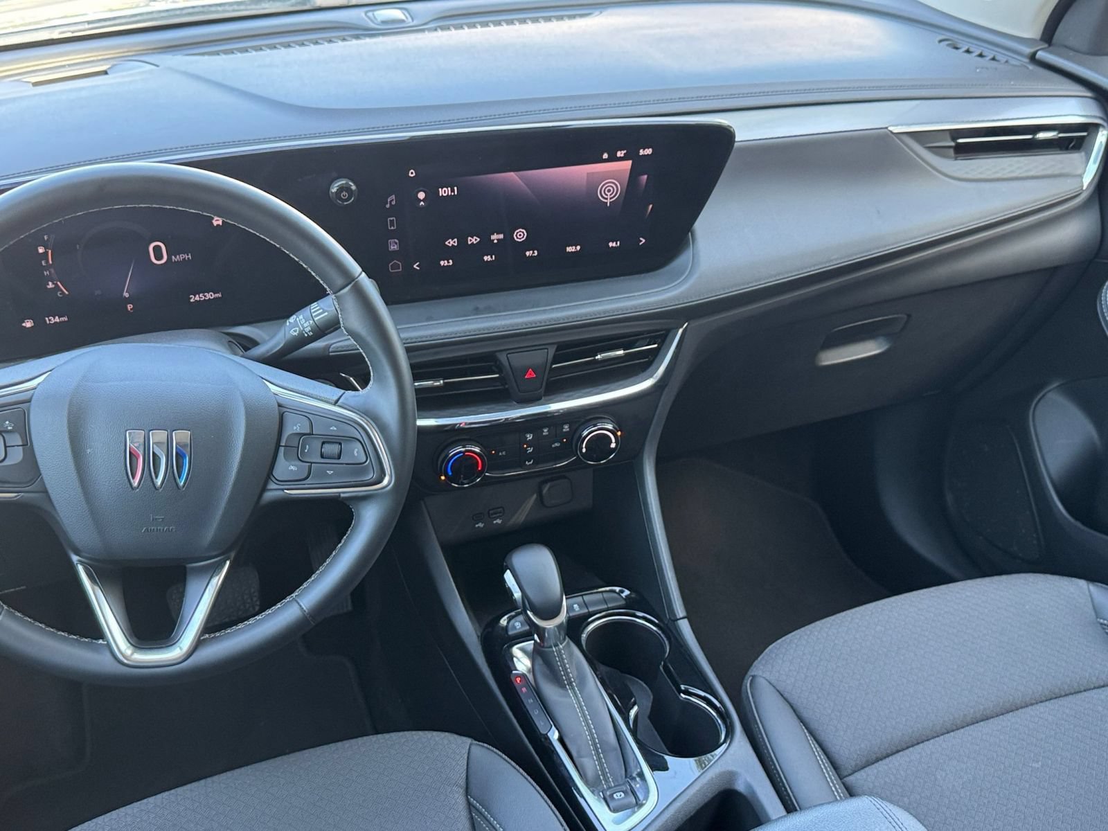 Used 2025 Buick Encore GX Preferred AWD/4WD image 20