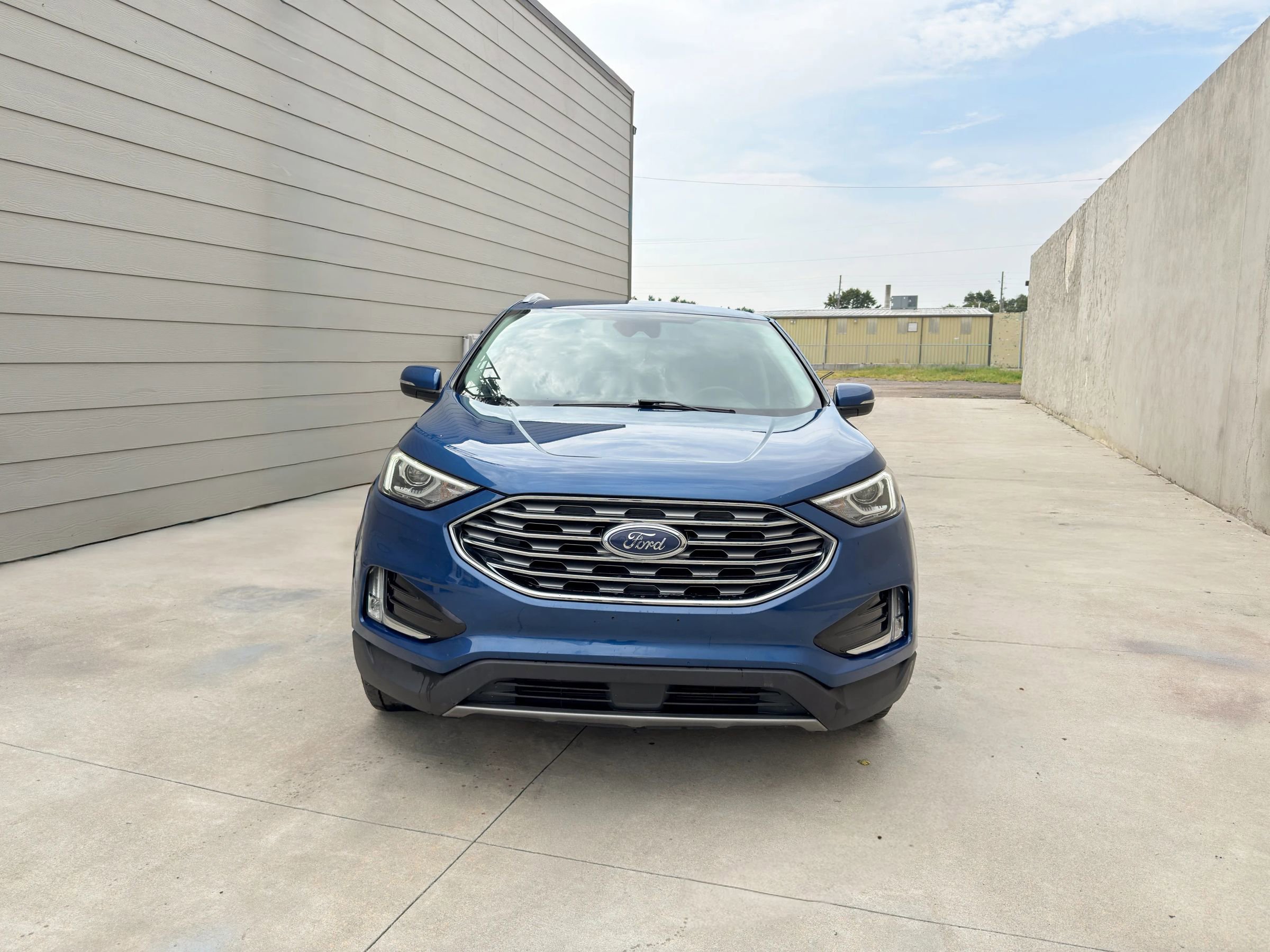 Used 2020 Ford Edge SEL w/ Convenience Package image 2