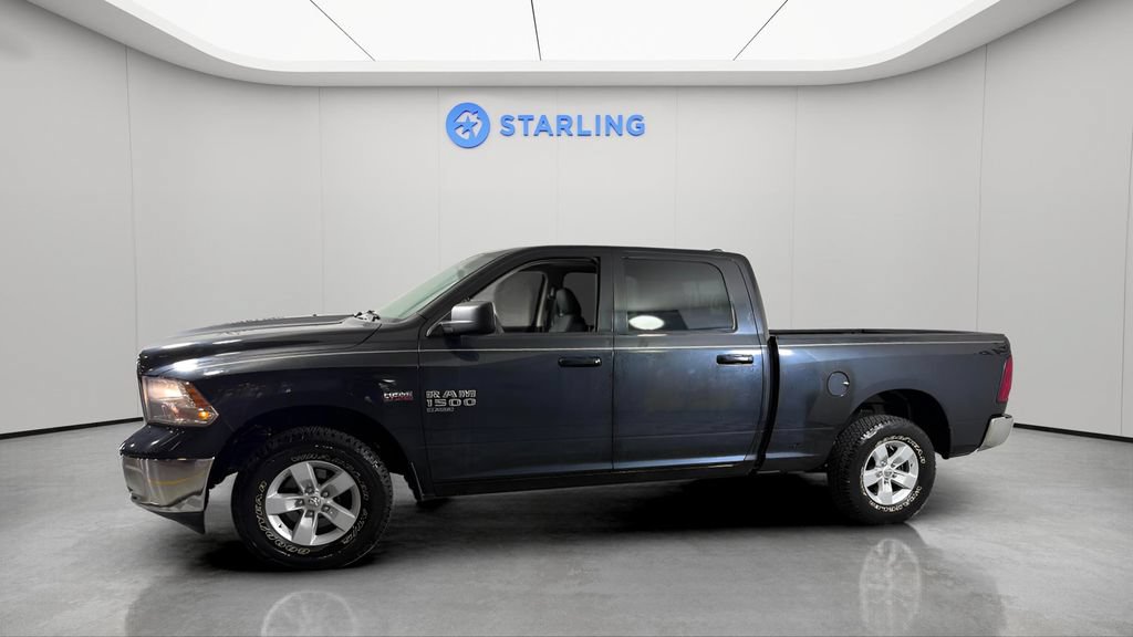 Used 2019 RAM 1500 Classic SLT AWD/4WD image 3