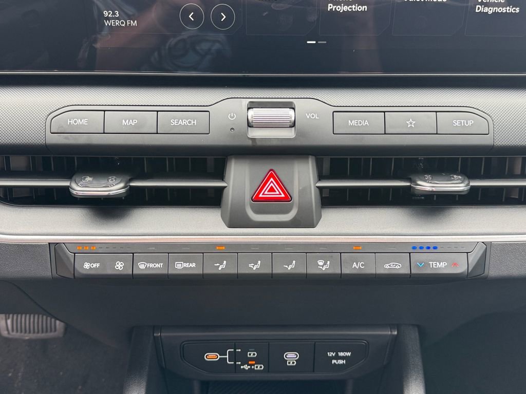 New 2025 Kia K4 LXS image 18