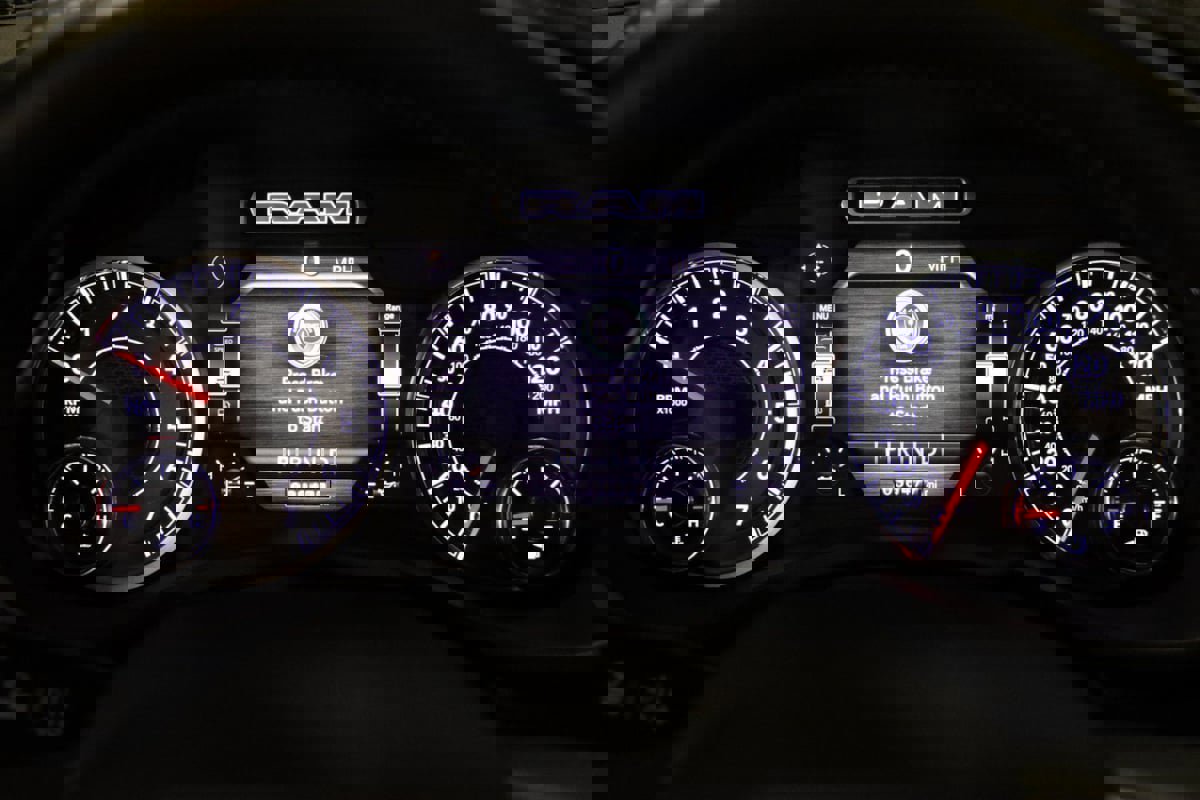 Used 2024 RAM 1500 Laramie image 48