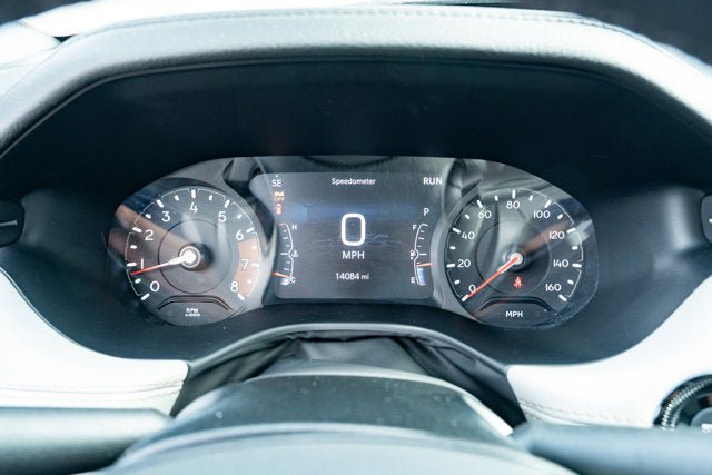 Used 2025 Jeep Compass Limited AWD/4WD image 17