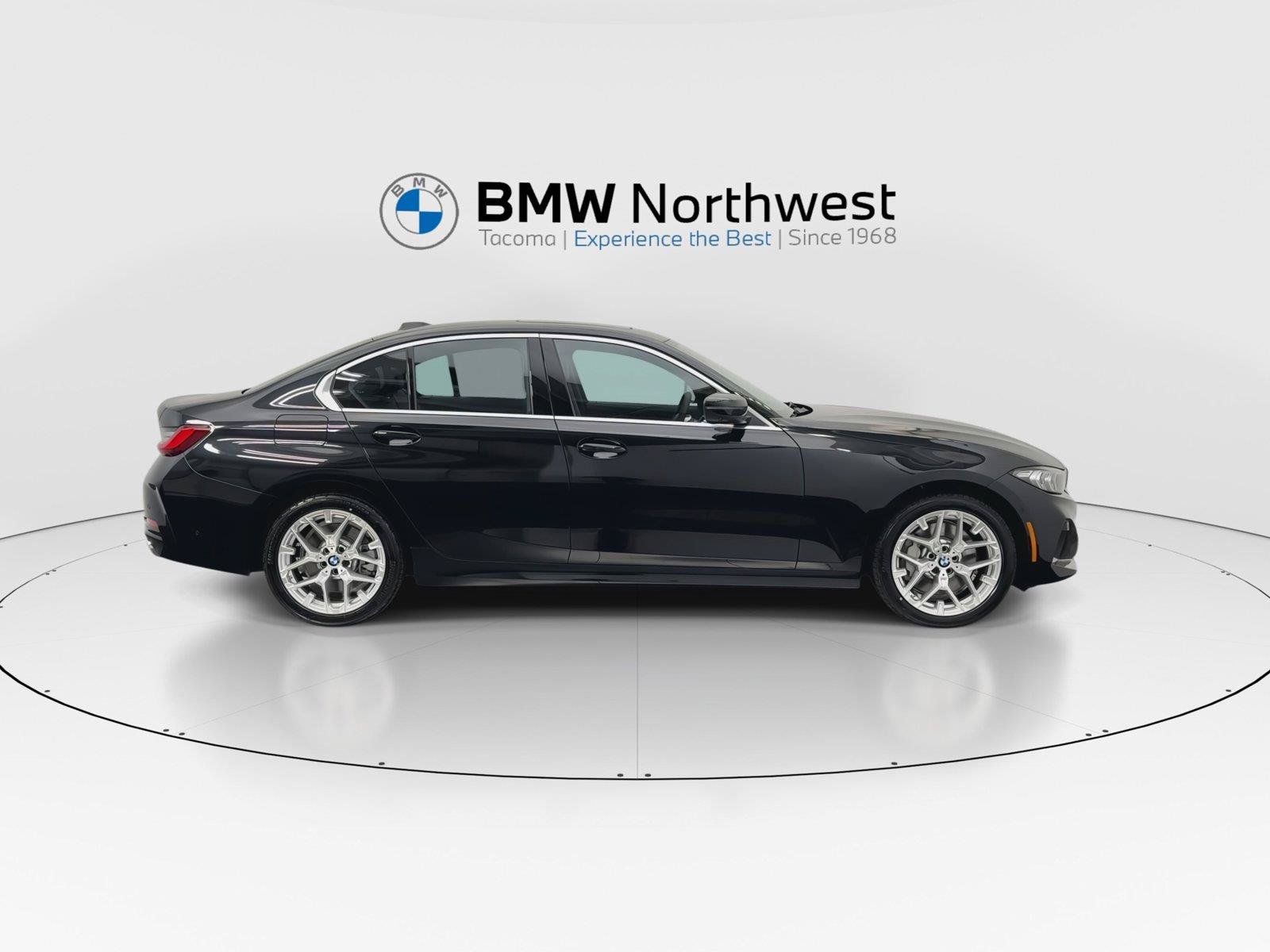 New 2026 BMW 330i xDrive Sedan w/ Premium Package AWD/4WD image 5