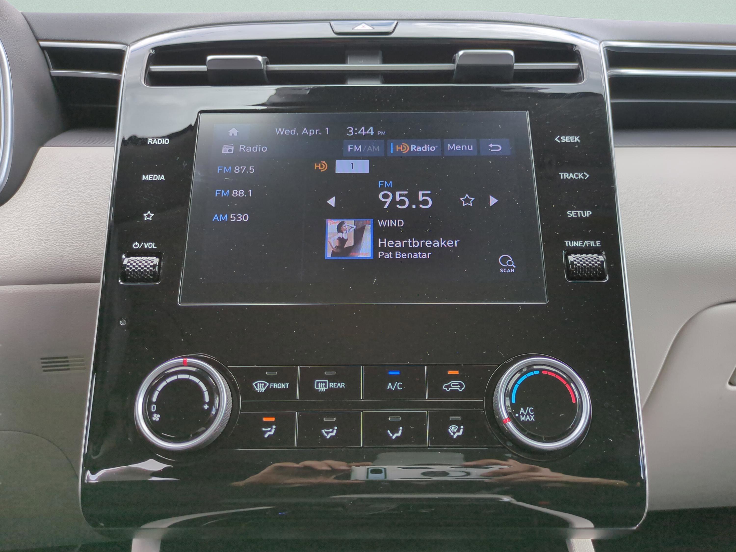 Certified 2024 Hyundai Tucson SE image 9