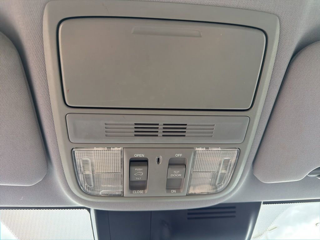 Used 2017 Honda CR-V EX image 14