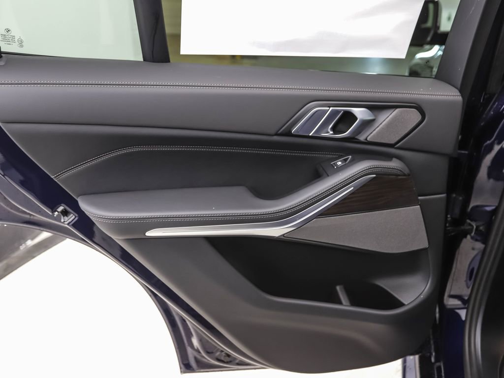 New 2026 BMW X5 xDrive40i w/ M Sport Package image 19