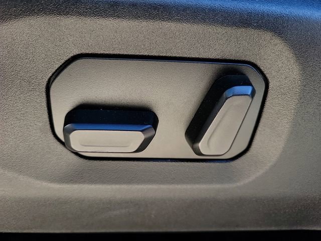 New 2025 Jeep Wrangler Sahara image 13