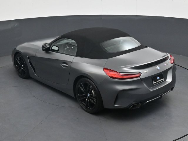 Used 2021 BMW Z4 M40i w/ Executive Package RWD image 26