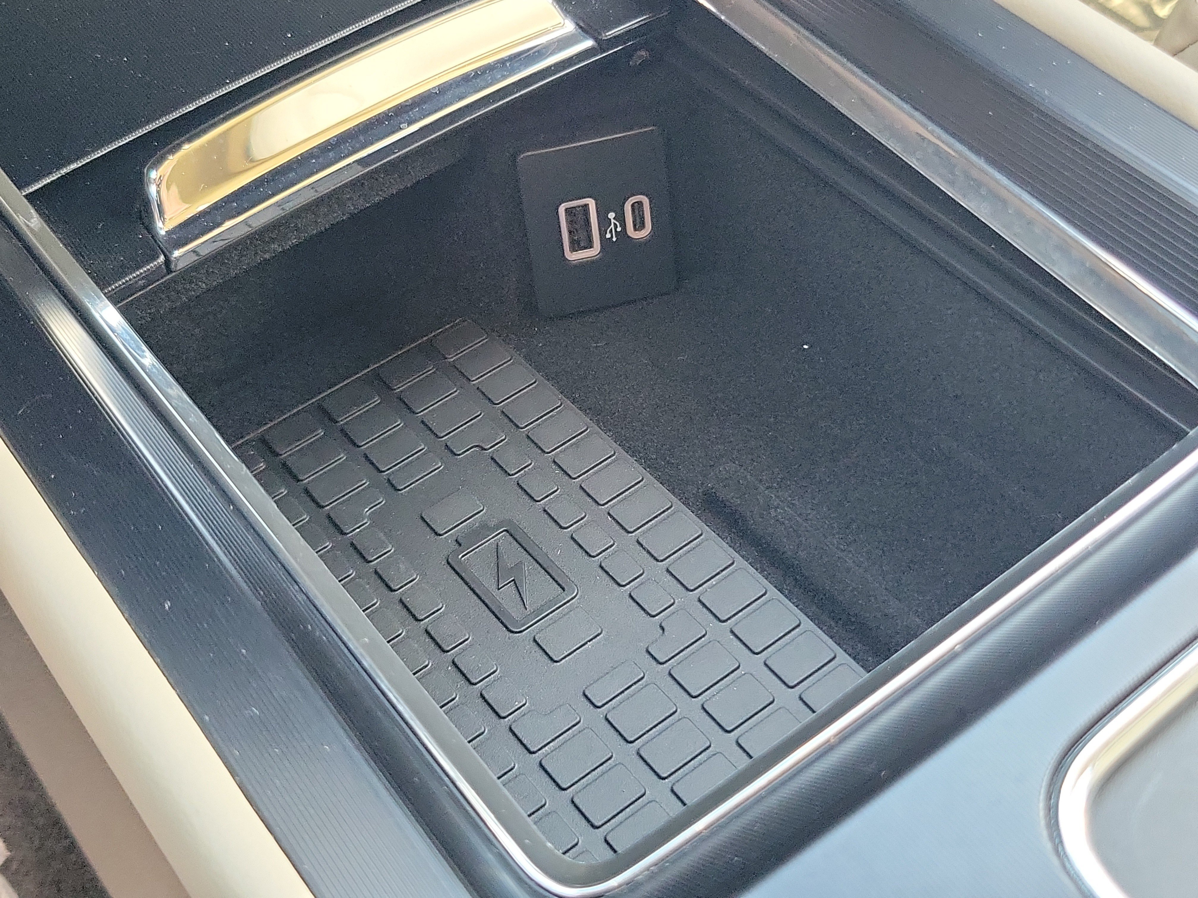 Used 2025 Lincoln Corsair Reserve FWD image 28